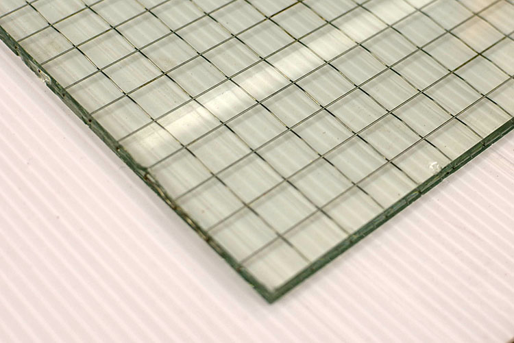 Laminated glass