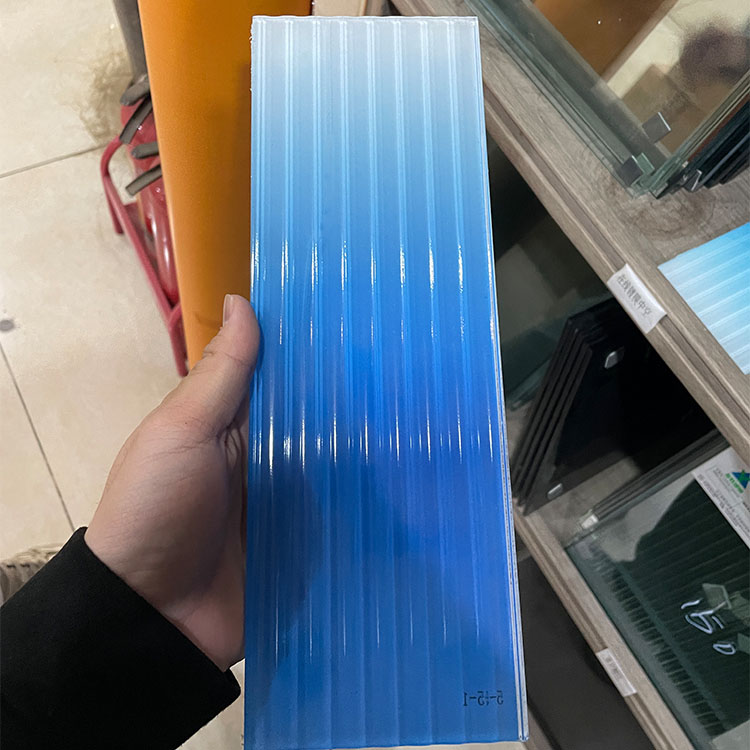 Custom gradient glass