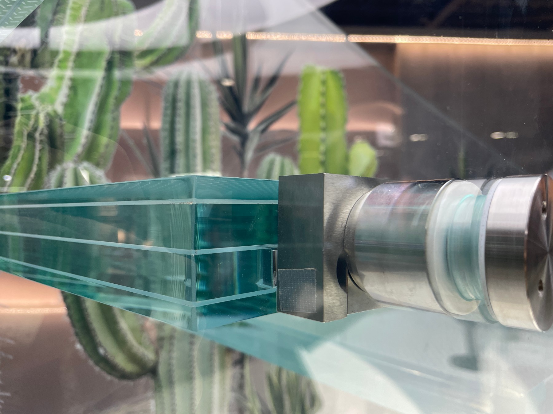 Laminated glass