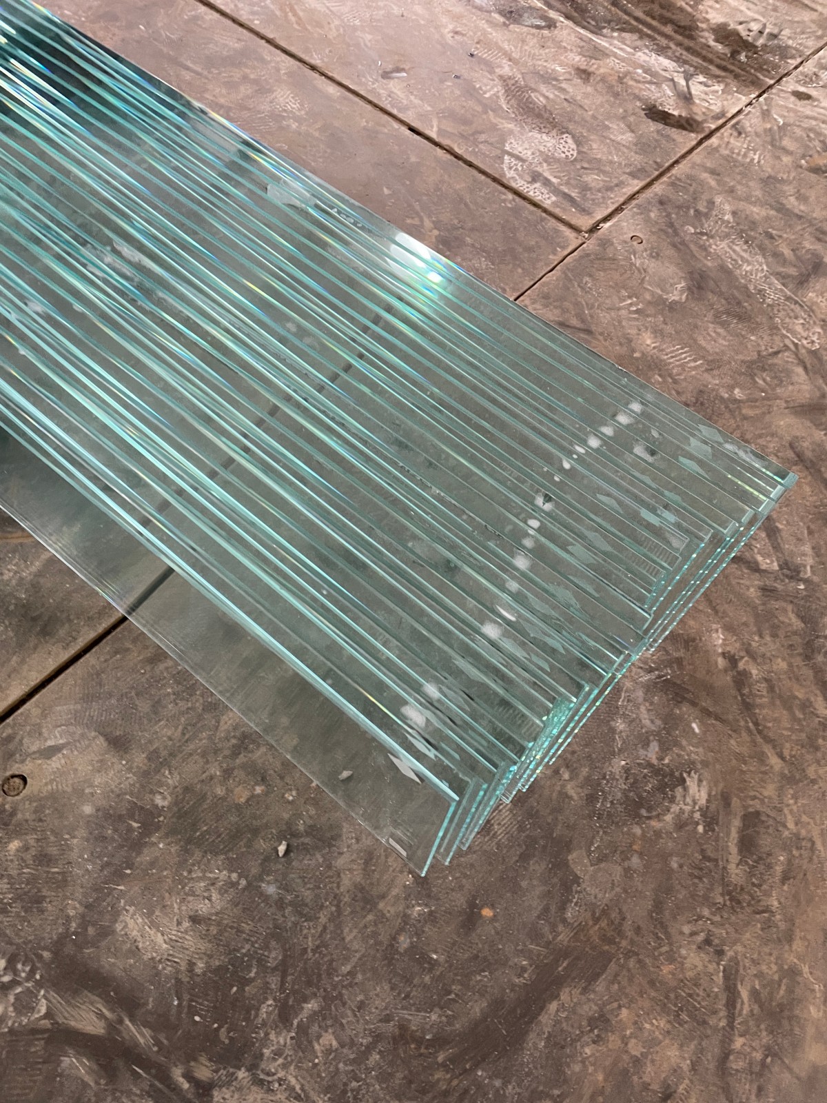 Ultra-clear glass
